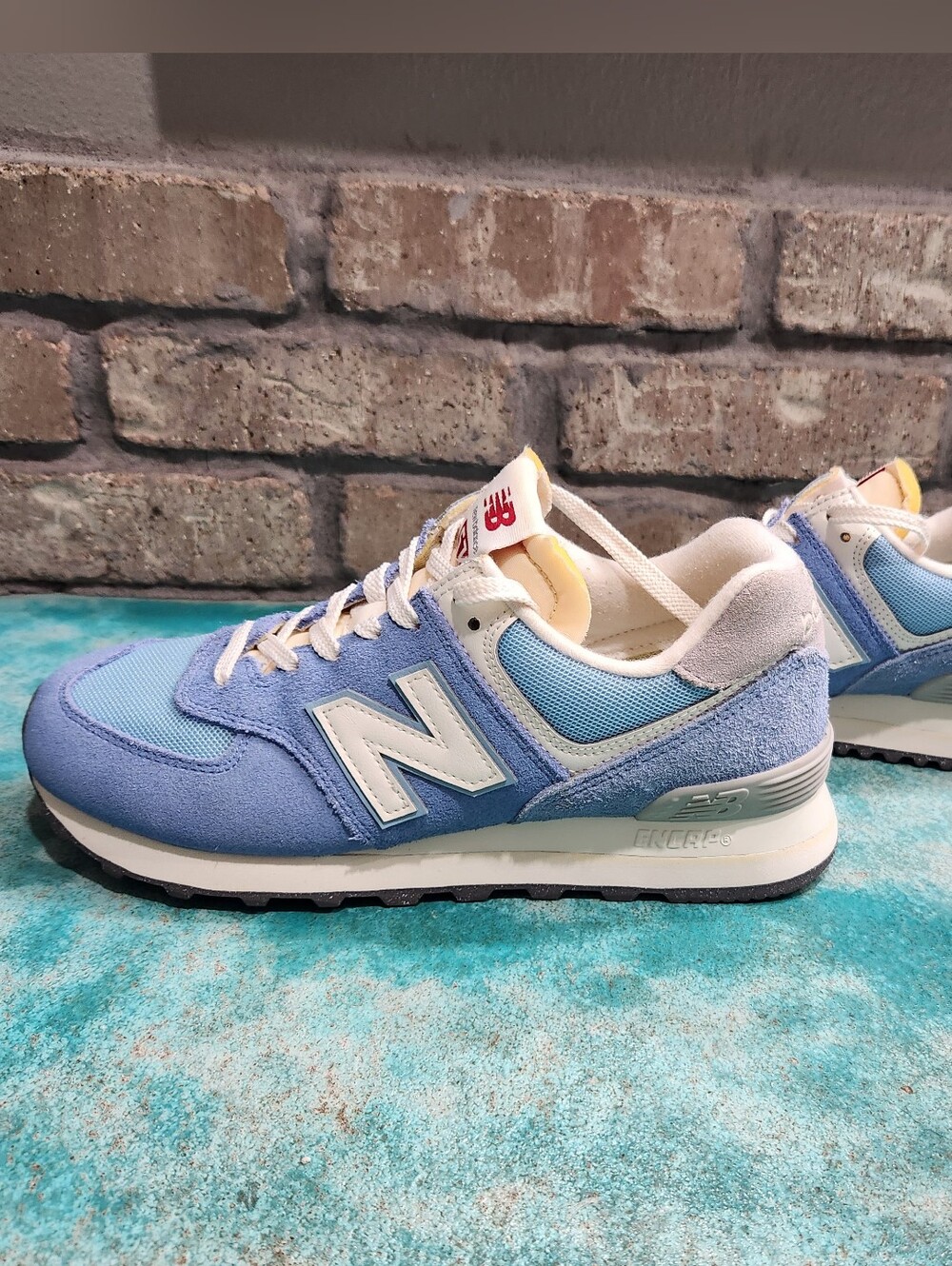 New Balance 574, Women's 7.5/Men's 6, EUC.